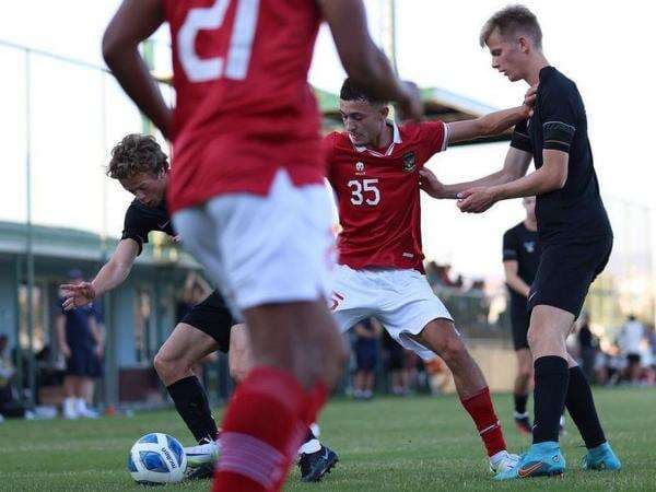 Bela Timnas U-20, Ivar Jenner dan Justin Hubner Bikin Media Vietnam Kaget Bela Timnas U-20, Ivar Jenner dan Justin Hubner Bikin Media Vietnam Kaget