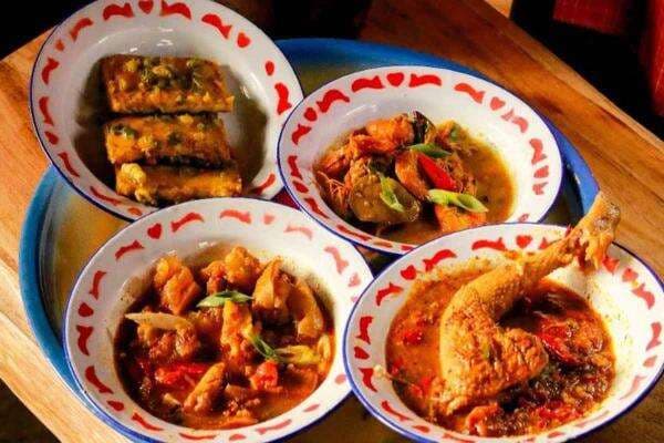 Luweng Pedes Lambada di Yogyakarta, Tawarkan Menu Serba Pedas! Luweng Pedes Lambada di Yogyakarta, Tawarkan Menu Serba Pedas!