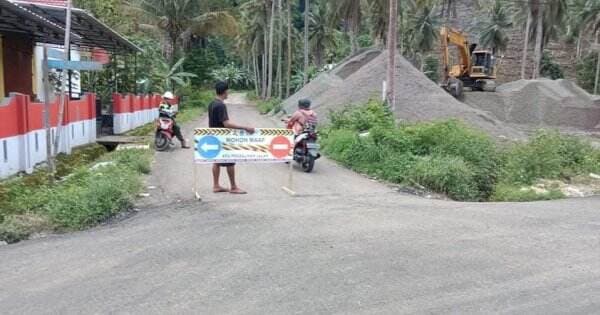 Penutupan Bypass Sumpalabbu-Ningo Bone Dikeluhkan Pengguna Jalan Penutupan Bypass Sumpalabbu-Ningo Bone Dikeluhkan Pengguna Jalan