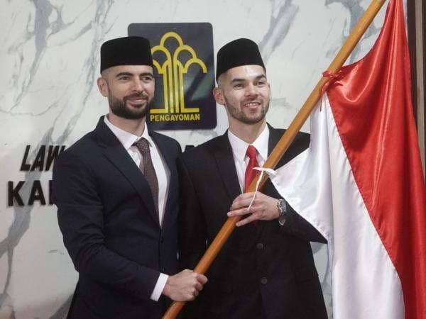 Sandy Walsh dan Jordi Amat Resmi WNI, Media Vietnam Beri Judul Nyeleneh Sandy Walsh dan Jordi Amat Resmi WNI, Media Vietnam Beri Judul Nyeleneh