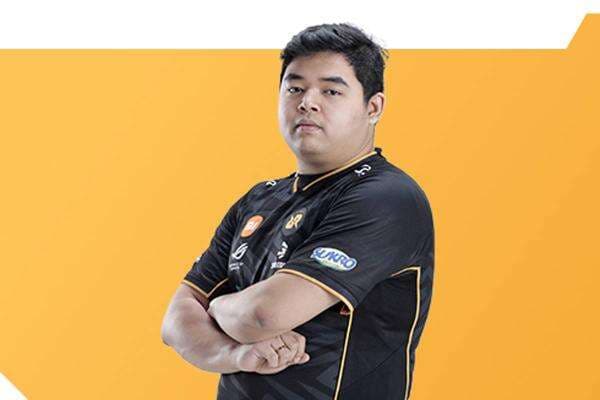 Sakit, R7 RRQ Hoshi Isyaratkan Pensiun setelah M4 Sakit, R7 RRQ Hoshi Isyaratkan Pensiun setelah M4