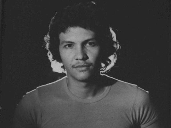 Gading Unggah Potret Masa Muda Roy Marten, Netizen Sebut Mirip Nicholas Saputra Gading Unggah Potret Masa Muda Roy Marten, Netizen Sebut Mirip Nicholas Saputra