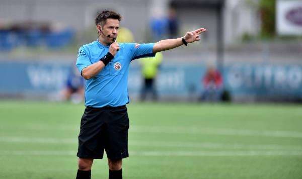 Mau Tau Gaji Para Wasit di Piala Dunia Qatar 2022? Simak Rinciannya! Mau Tau Gaji Para Wasit di Piala Dunia Qatar 2022? Simak Rinciannya!