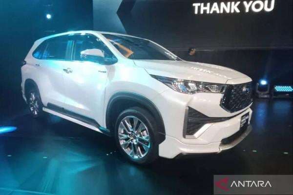 All New Kijang Innova Zenix Hybrid Menggebrak, Harga Rp 458 Juta All New Kijang Innova Zenix Hybrid Menggebrak, Harga Rp 458 Juta