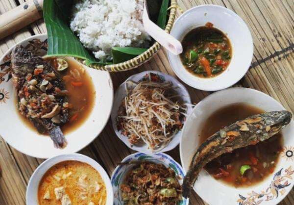 Warung Makan Tangsel dengan Suasana Kampung: Harga, Lokasi, Daya Tarik Warung Makan Tangsel dengan Suasana Kampung: Harga, Lokasi, Daya Tarik