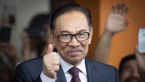 Resmi Jadi Perdana Menteri Malaysia Anwar Ibrahim Pamer Ditelepon Presiden Jokowi