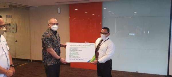Kantor Cabang Grha BP Jamsostek Serahkan Santunan Bagi Pegawai BNI Kantor Cabang Grha BP Jamsostek Serahkan Santunan Bagi Pegawai BNI