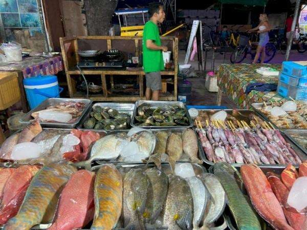 Pasar Malam Gili Trawangan, Surganya Seafood Murah yang Wajib Dicoba Pasar Malam Gili Trawangan, Surganya Seafood Murah yang Wajib Dicoba