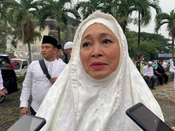 Mantan istri Prabowo Subianto ikut hadir dalam kegiatan reuni 212 di Masjid At Tin