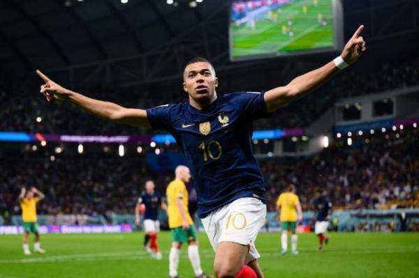 Mengenal Pacar Mbappe, Ines Rau yang Merupakan Model Majalah Dewasa Mengenal Pacar Mbappe, Ines Rau yang Merupakan Model Majalah Dewasa