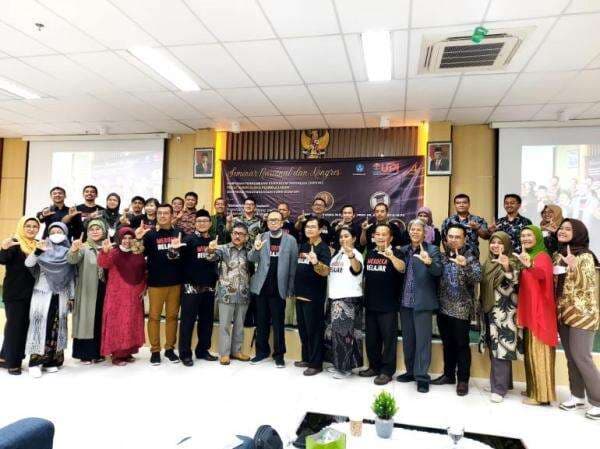 Catatan Misbah Fikrianto Kerja Sama HIPKIN dengan Pusat Kurikulum dan Pembelajaran Catatan Misbah Fikrianto Kerja Sama HIPKIN dengan Pusat Kurikulum dan Pembelajaran