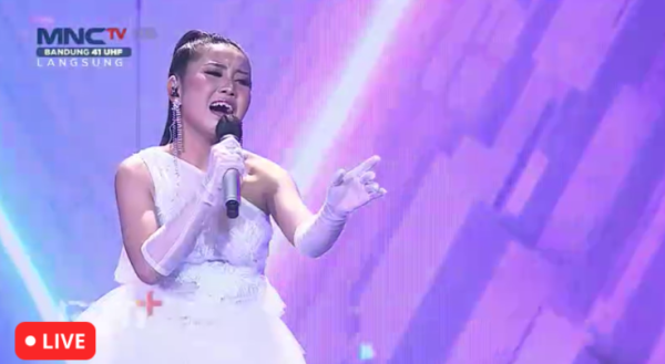 Nilam Nangis usai Nyanyi Ijuk yang Dipopulerkan Iyeth Bustami, Dapat Standing Ovation Semua Juri KDI 2022 Nilam Nangis usai Nyanyi Ijuk yang Dipopulerkan Iyeth Bustami, Dapat Standing Ovation Semua Juri KDI 2022