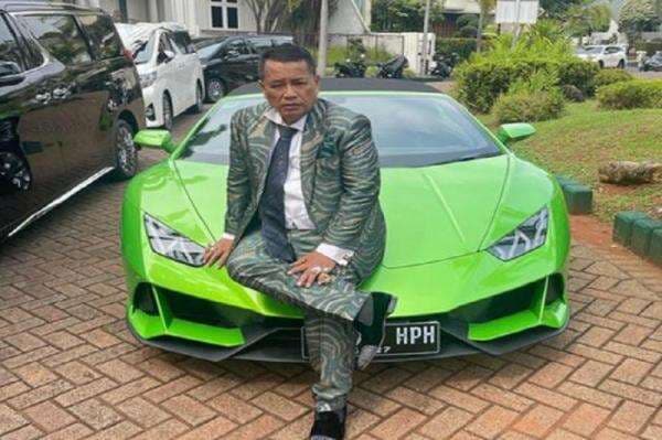 Kisah Sukses Hotman Paris, Berawal dari Anak Pengusaha Bus Antarkota hingga Menjadi Pengacara Kondang Kisah Sukses Hotman Paris, Berawal dari Anak Pengusaha Bus Antarkota hingga Menjadi Pengacara Kondang