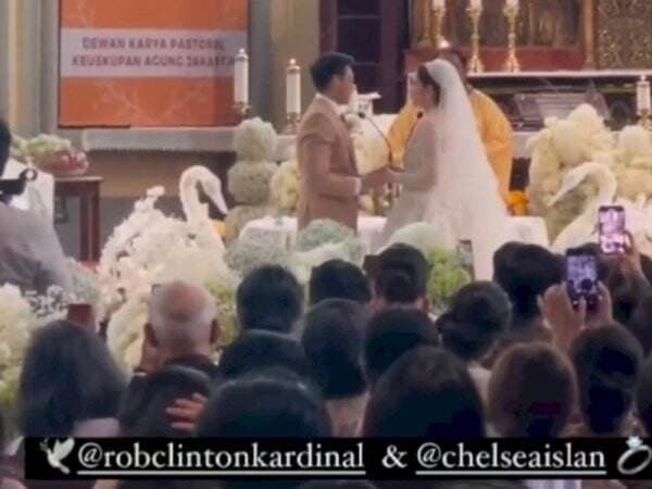 Chelsea Islan-Rob Clinton Resmi Menikah