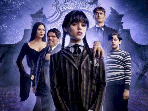 Fakta Unik 'Wednesday': Mulai dari Inspirasi Dance Ikonik hingga Melatih Tatapan Fakta Unik 'Wednesday': Mulai dari Inspirasi Dance Ikonik hingga Melatih Tatapan