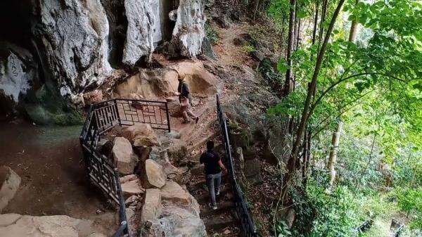 Pesona Eksotis Gua Watuburi Bombana yang Merupakan Situs Prasejarah Pesona Eksotis Gua Watuburi Bombana yang Merupakan Situs Prasejarah