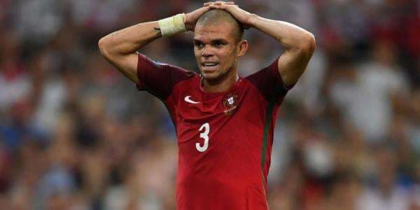 Piala Dunia 2022: Tak Terima Dibungkam Maroko, Pepe Bek Timnas Portugal Kecam Kepemimpinan Wasit Focundo Tello Piala Dunia 2022: Tak Terima Dibungkam Maroko, Pepe Bek Timnas Portugal Kecam Kepemimpinan Wasit Focundo TelloÂ