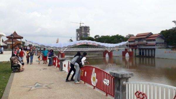 Bendungan Karet Tirtonadi Tidak Hanya Sebagai Pengendali Banjir Tetapi Juga Obyek Wisata Edukasi Lingkungan Bendungan Karet Tirtonadi Tidak Hanya Sebagai Pengendali Banjir Tetapi Juga Obyek Wisata Edukasi Lingkungan