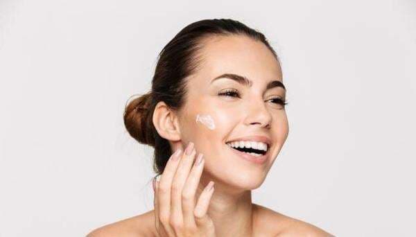 Rekomendasi Produk Untuk Menghilangkan Bruntusan di Wajah yang Ampuh dan Aman Rekomendasi Produk Untuk Menghilangkan Bruntusan di Wajah yang Ampuh dan Aman