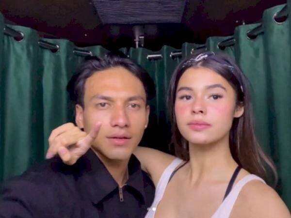 Jefri Nichol Mesra dengan Maria Theodore, Netizen Salfok Lihat Tangan Kapalan Jefri Nichol Mesra dengan Maria Theodore, Netizen Salfok Lihat Tangan Kapalan