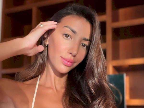 5 Foto Hot WAGs Argentina Barbara Occhiuzzi Pamer Punggung di Padang Pasir 5 Foto Hot WAGs Argentina Barbara Occhiuzzi Pamer Punggung di Padang Pasir