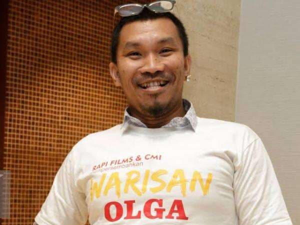 Komika Mongol Bongkar Pendapatan Komunitas Setan: Narkoba hingga Film Porno Komika Mongol Bongkar Pendapatan Komunitas Setan: Narkoba hingga Film Porno