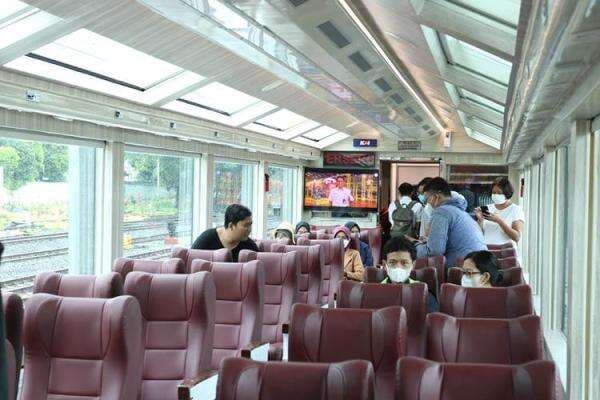 Menilik Fasilitas Gerbong Kereta Api Panoramic, Gerbong Mewah Terbaru Taksaka Jakarta Jogja Menilik Fasilitas Gerbong Kereta Api Panoramic, Gerbong Mewah Terbaru Taksaka Jakarta Jogja