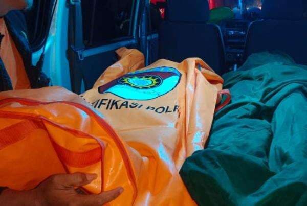 Banjir di Kota Semarang Telan Korban Jiwa, Dua Mahasiswa Tewas Banjir di Kota Semarang Telan Korban Jiwa, Dua Mahasiswa Tewas