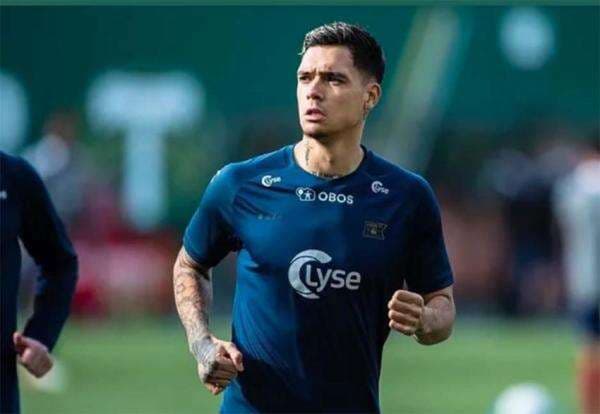 Jokowi Terbitkan Keppres Naturalisasi Shayne Pattynama Jokowi Terbitkan Keppres Naturalisasi Shayne Pattynama