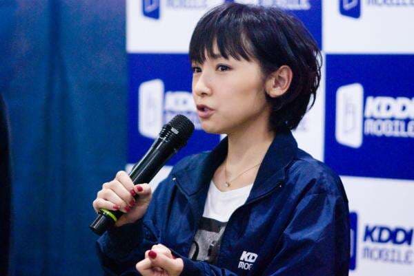 Wanita Ini Dijebak Sang Suami Terjun ke Industri Film Porno Wanita Ini Dijebak Sang Suami Terjun ke Industri Film Porno