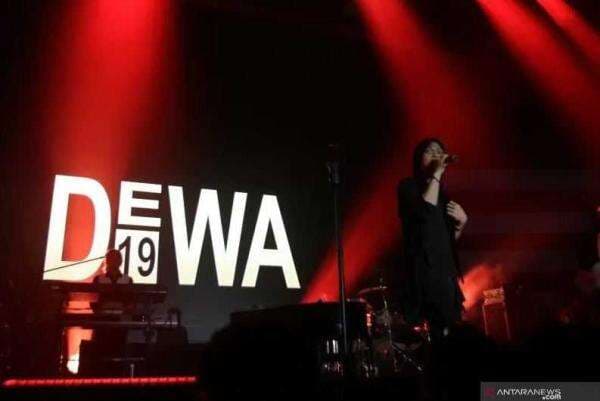 Nostalgia Bersama Dewa 19, Ini Deretan Lagu Hits di Era 90-an Nostalgia Bersama Dewa 19, Ini Deretan Lagu Hits di Era 90-an