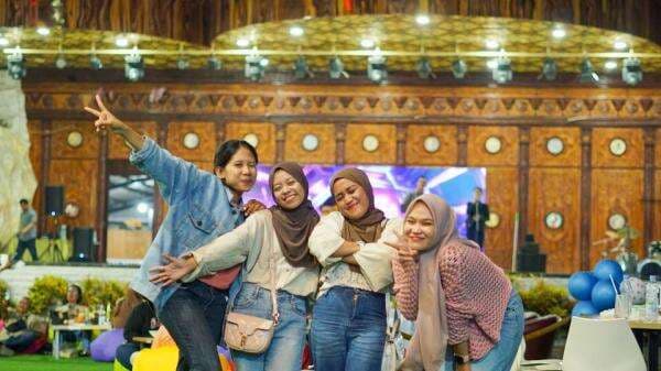 Nuansa Rooftop Cafe Langit Kendari Nuansa Rooftop Cafe Langit Kendari