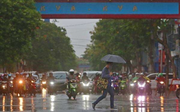 Prakiraan Cuaca Surabaya Raya Hari Ini 12 Februari Prakiraan Cuaca Surabaya Raya Hari Ini 12 Februari