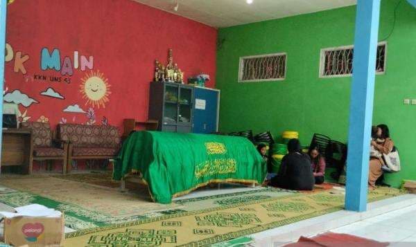 Satu Warga Terdampak Banjir Solo Meninggal Dunia di Pengungsian Satu Warga Terdampak Banjir Solo Meninggal Dunia di Pengungsian