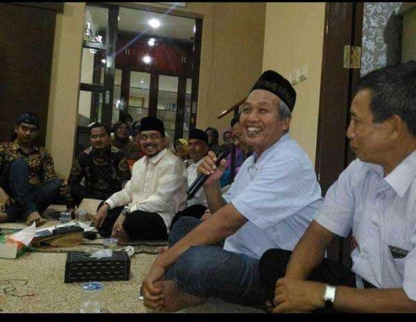 Klarifikasi Ketua Umum Ikabaya dan Mantan Ketua Umum Himapalas: Berita Skandal Himapalas dan Ketua Umum Ikabaya Tidak Benar Klarifikasi Ketua Umum Ikabaya dan Mantan Ketua Umum Himapalas: Berita Skandal Himapalas dan Ketua Umum Ikabaya Tidak Benar