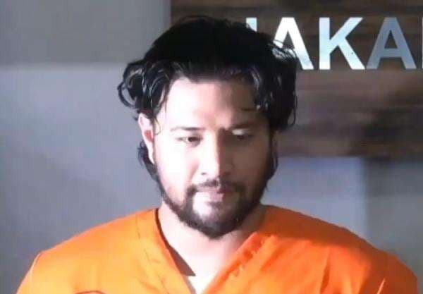 Penampakan Ammar Zoni Setelah Ditangkap, Brewok dan Rambut Gondrong Penampakan Ammar Zoni Setelah Ditangkap, Brewok dan Rambut Gondrong