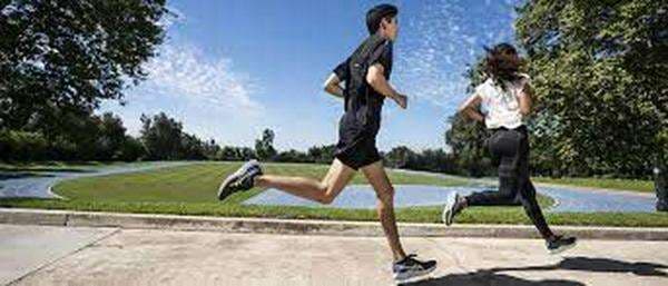 5 Latihan Terbaik Meningkatkan Kecepatan dalam Olahraga 5 Latihan Terbaik Meningkatkan Kecepatan dalam Olahraga