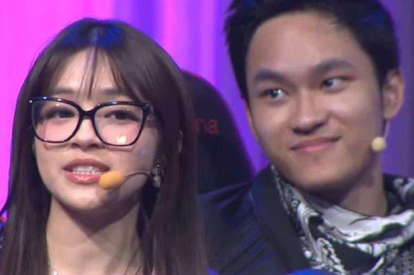 Azka Corbuzier dan Eca Aura Makin Dekat, Deddy Corbuzier Kasih Kode saat Main Free Fire 2 Azka Corbuzier dan Eca Aura Makin Dekat, Deddy Corbuzier Kasih Kode saat Main Free Fire 2