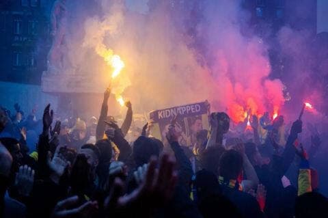 3 Fakta Massa Israel Lakukan Rasisme ke Orang Arab usai Laga Ajax vs Maccabi Tel Aviv 3 Fakta Massa Israel Lakukan Rasisme ke Orang Arab usai Laga Ajax vs Maccabi Tel Aviv