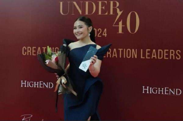 Prilly Latuconsina Tak Ingin Cepat Puas Meraih Penghargaan The Alpha Under 40 Prilly Latuconsina Tak Ingin Cepat Puas Meraih Penghargaan The Alpha Under 40