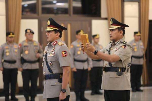 6 Fakta Komjen Pol Ahmad Dofiri, Wakapolri Baru yang Jabat 3 Kali Kapolda 6 Fakta Komjen Pol Ahmad Dofiri, Wakapolri Baru yang Jabat 3 Kali Kapolda