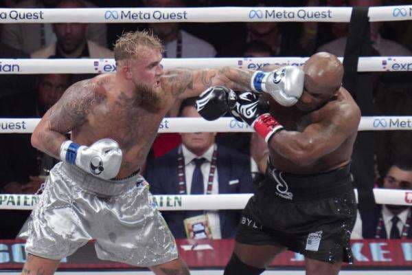 Pertarungan Mike Tyson vs Jake Paul Pecahkan Rekor 60 Juta Penonton Pertarungan Mike Tyson vs Jake Paul Pecahkan Rekor 60 Juta Penonton