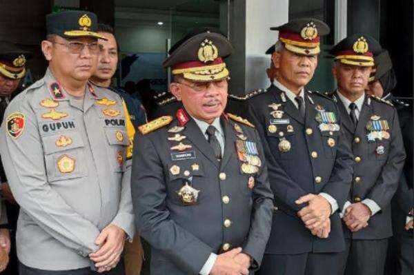 Fakta Baru, AKP Ryanto Ulil Anshar Ditembak AKP Dadang Iskandar saat Ambil HP di Mobil Fakta Baru, AKP Ryanto Ulil Anshar Ditembak AKP Dadang Iskandar saat Ambil HP di Mobil