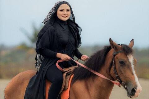 Profesi Bimo Aryo Suami Arie yang Selingkuh saat Istri Umrah, Juragan Daging di Pasar BSD Profesi Bimo Aryo Suami Arie yang Selingkuh saat Istri Umrah, Juragan Daging di Pasar BSD