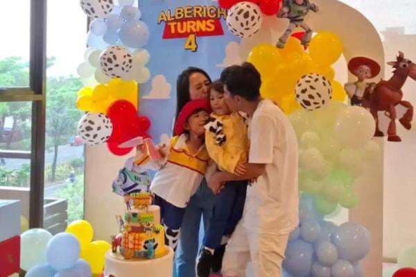 Keseruan Ulang Tahun Abew, Siapa Joget Terheboh? Temukan di YouTube AlethaAbew Keseruan Ulang Tahun Abew, Siapa Joget Terheboh? Temukan di YouTube AlethaAbew