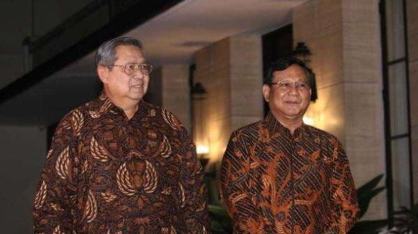 Kronologi Viralnya Akun Fufufafa di Media Sosial, Dulu Sering Serang Prabowo hingga SBY Kronologi Viralnya Akun Fufufafa di Media Sosial, Dulu Sering Serang Prabowo hingga SBY