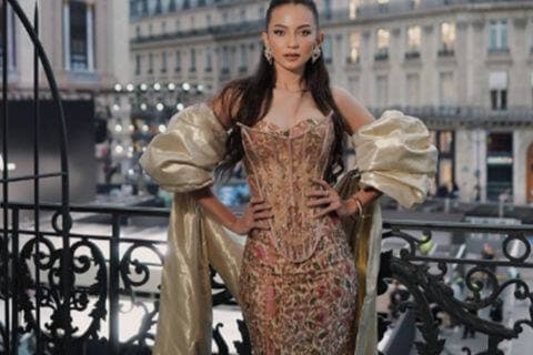 Enzy Storia Melenggang di Runway Paris Fashion Week 2024, Pesonanya Bikin Netizen Terpana Enzy Storia Melenggang di Runway Paris Fashion Week 2024, Pesonanya Bikin Netizen Terpana