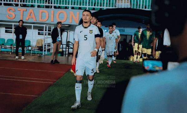 Pemain Timnas Indonesia U-22 Ivar Jenner Gabung Oxford United di Bursa Transfer Musim Panas 2026? Pemain Timnas Indonesia U-22 Ivar Jenner Gabung Oxford United di Bursa Transfer Musim Panas 2026?