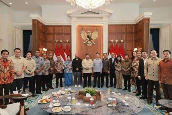 Ultah Ke-74 Prabowo, Momen Syukuran Dihadiri Titiek-Didit hingga Gibran Ultah Ke-74 Prabowo, Momen Syukuran Dihadiri Titiek-Didit hingga Gibran