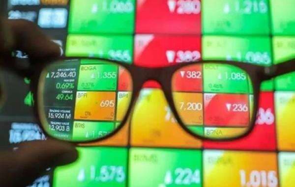 IHSG Dibuka Cerah ke 8.208, Seluruh Sektor Kompak Menguat IHSG Dibuka Cerah ke 8.208, Seluruh Sektor Kompak Menguat